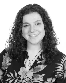 Alexis-Pullman_headshot