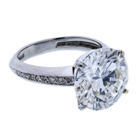platinum-diamond-ring